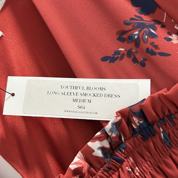 Vici long sleeve smocked dress - Picture 9 of 9